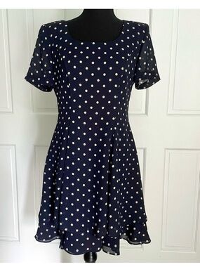 Vintage Jeffrey & Dara Petite
Polka Dot Dress Size 6 Navy Blue and Cream